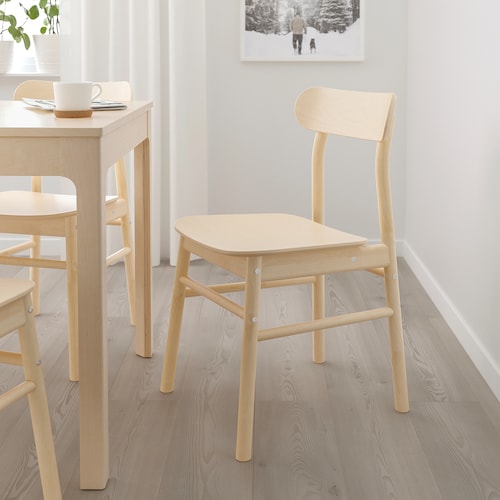 IKEA Rönninge Stuhl am Tisch